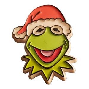 Vintage 1979 Kermit the Frog w Santa Hat Henson Assoc. Plastic Red Green Pin